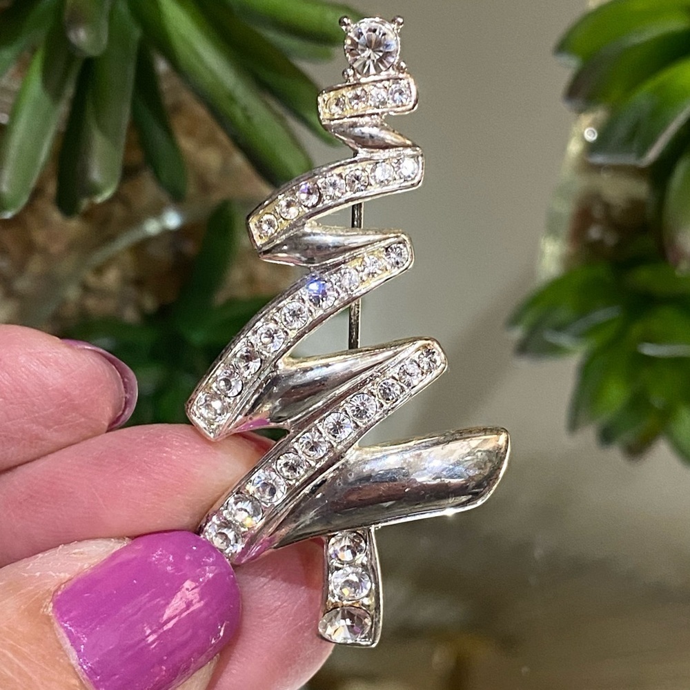 Vintage Signed Monet Silver Christmas Tree Brooch Pin Xmas Crystal Rhinestones
